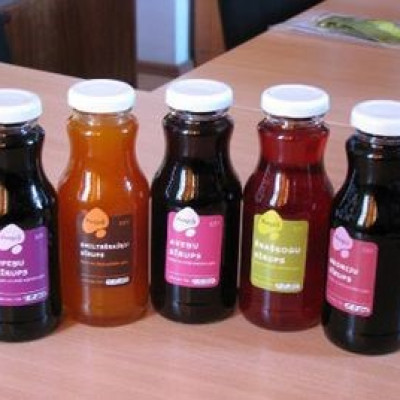 Saldus rajona Jaunlutriņu pagasta zemnieku saimniecība MUCENIEKI - saimniecību bildes